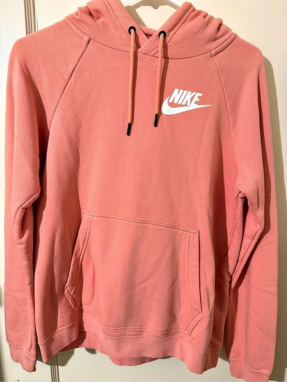 Nike Pullover Hoodie in Pink S